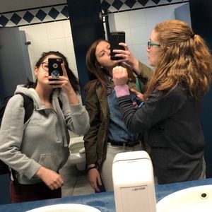 Meet your Posher, Abby